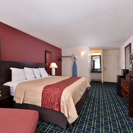 Red Roof Inn Арката Екстериор снимка